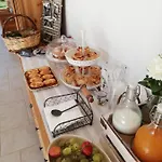 Tenuta Guarascio Bed & Breakfast 3*