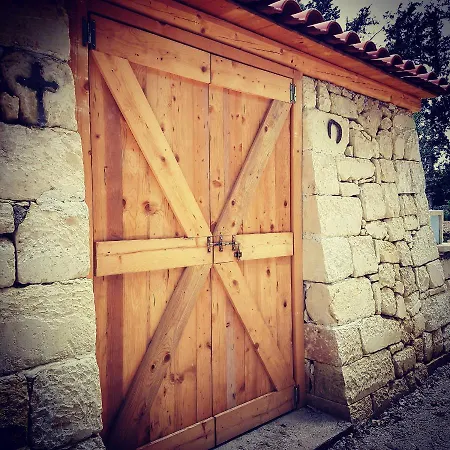Tenuta Guarascio Bed & Breakfast